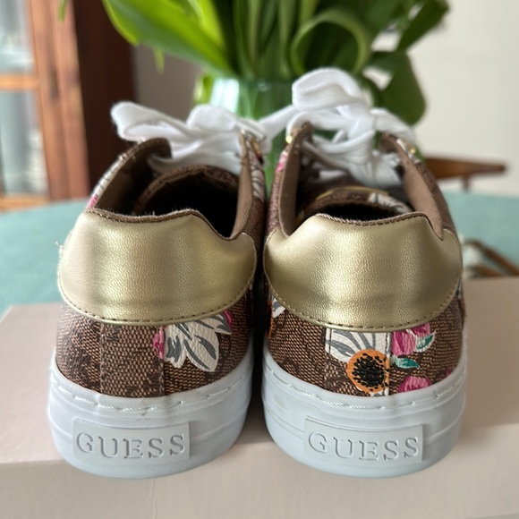 Guess sneakers 8,5 - Picture 6 of 11